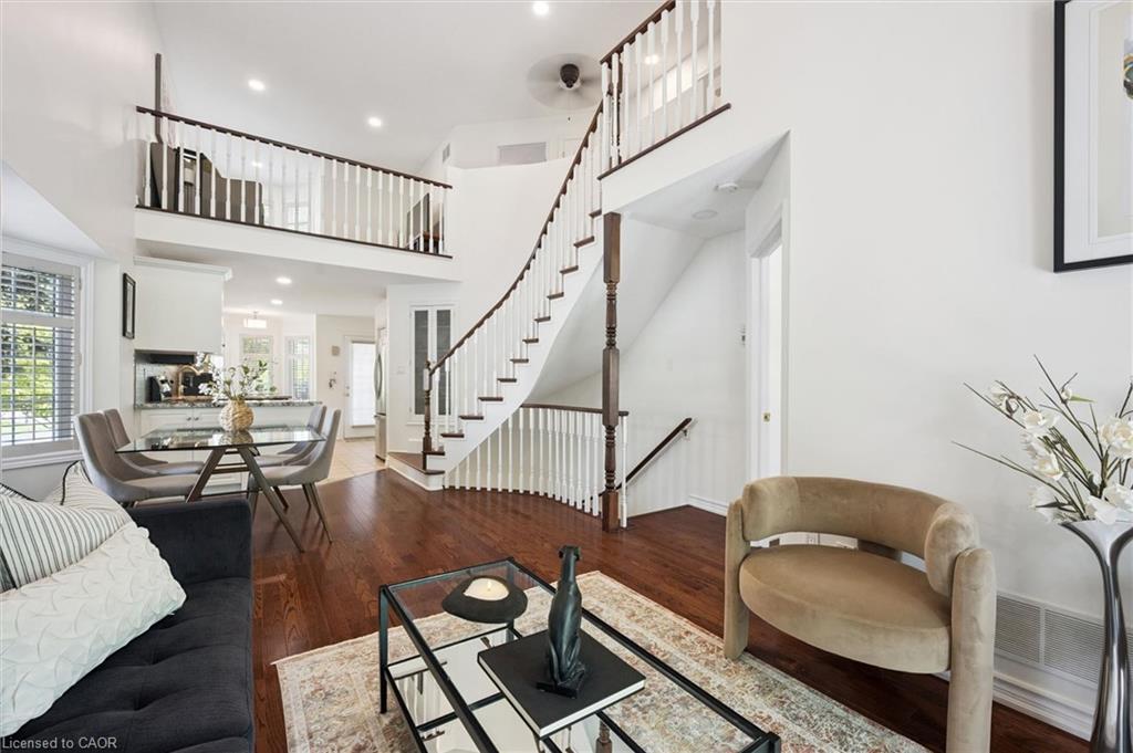 5-3243 New Street Property Photo 14