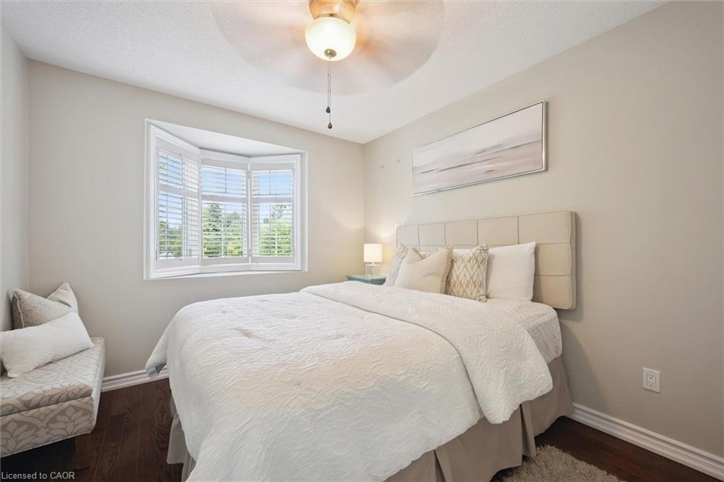5-3243 New Street Property Photo 24