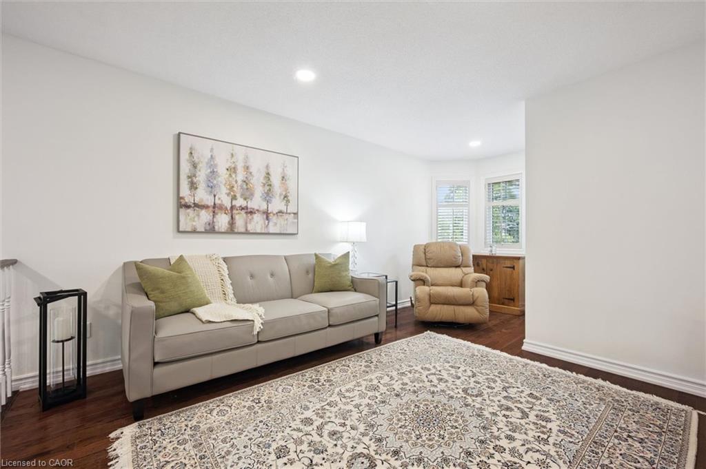 5-3243 New Street Property Photo 25