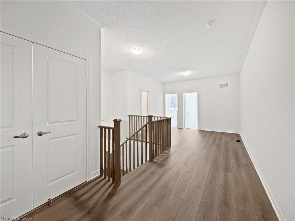 82 Gledhill Crescent Property Photo 33