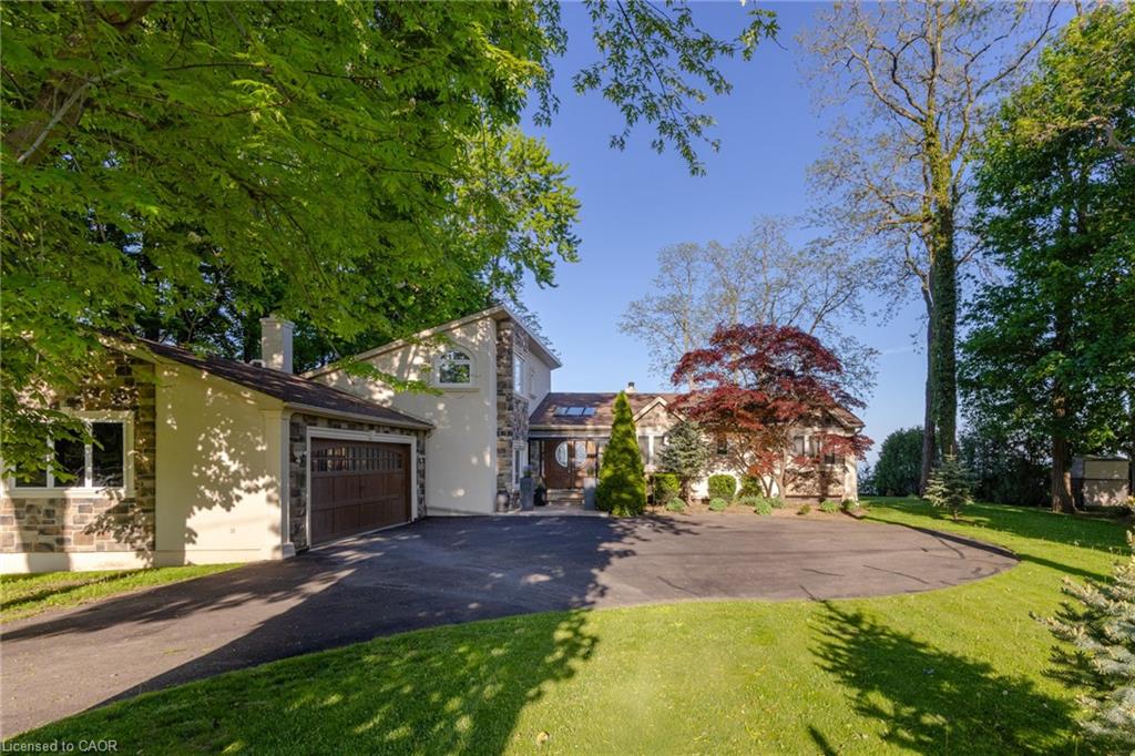 3346 Lakeshore Road W Property Photo 1