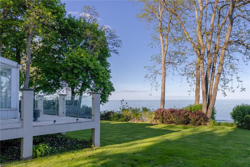 3346 Lakeshore Road W Property Photo 4