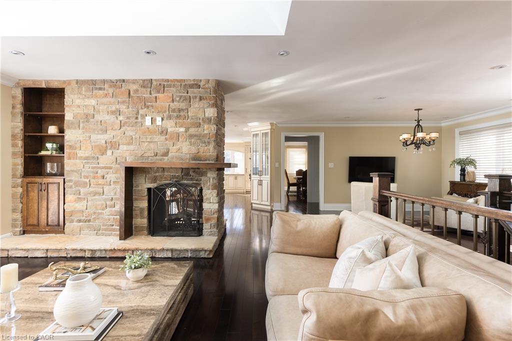 3346 Lakeshore Road W Property Photo 10