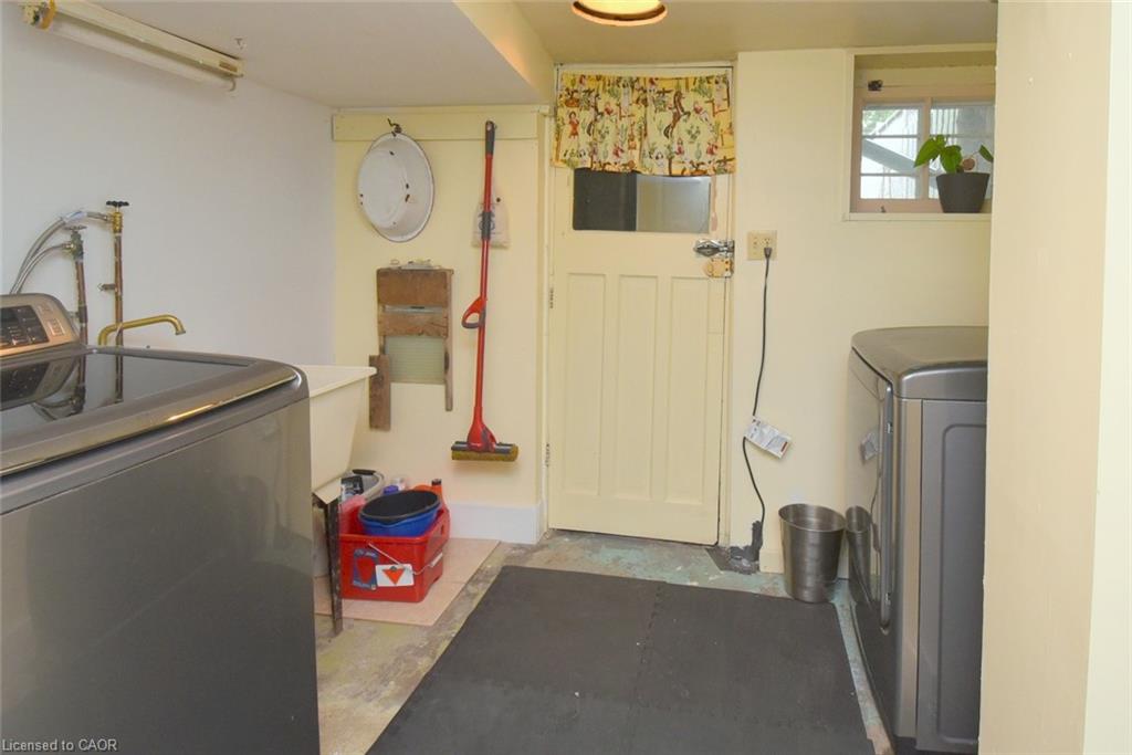 28 St Clair Avenue Property Photo 36
