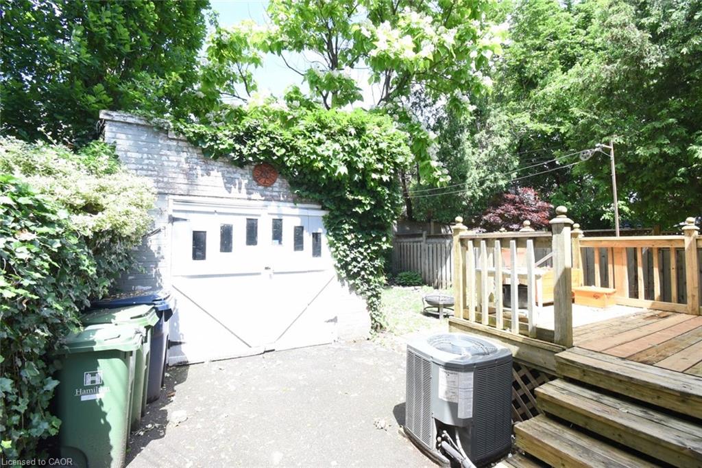 28 St Clair Avenue Property Photo 42