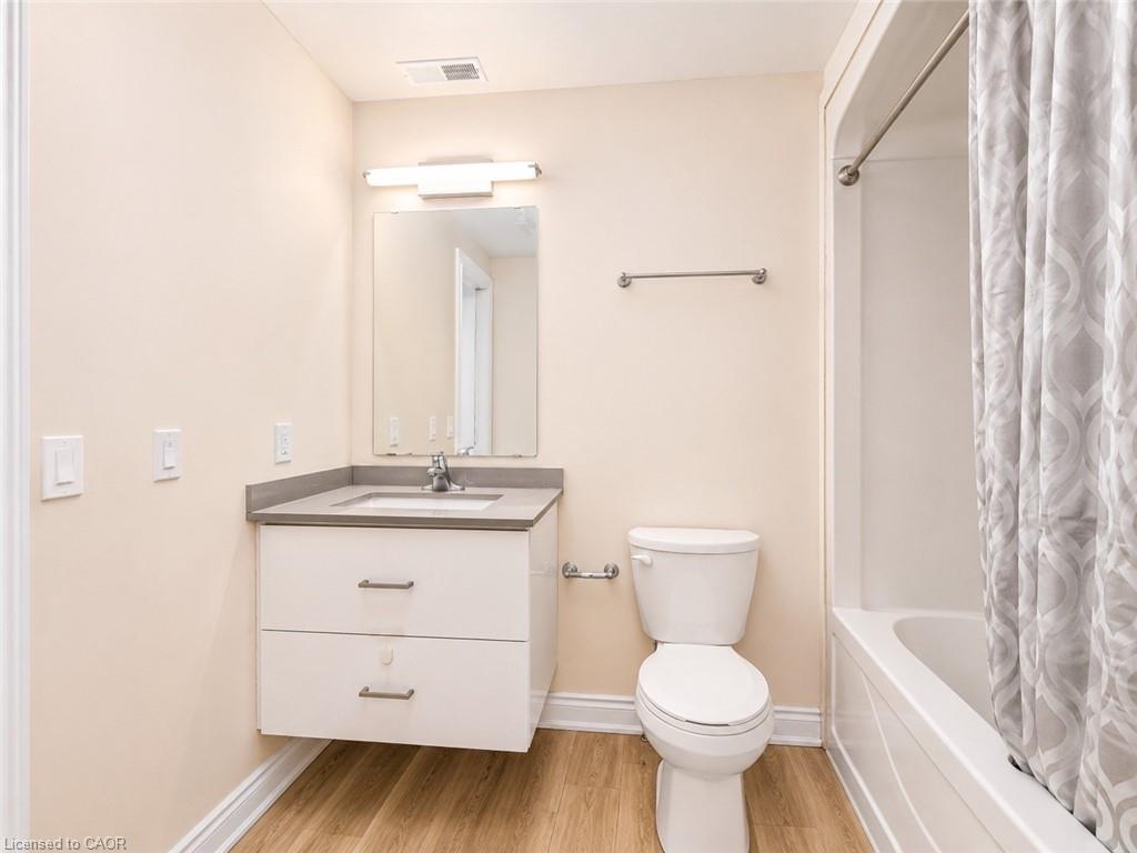 1c-259 King Street E Property Photo 28