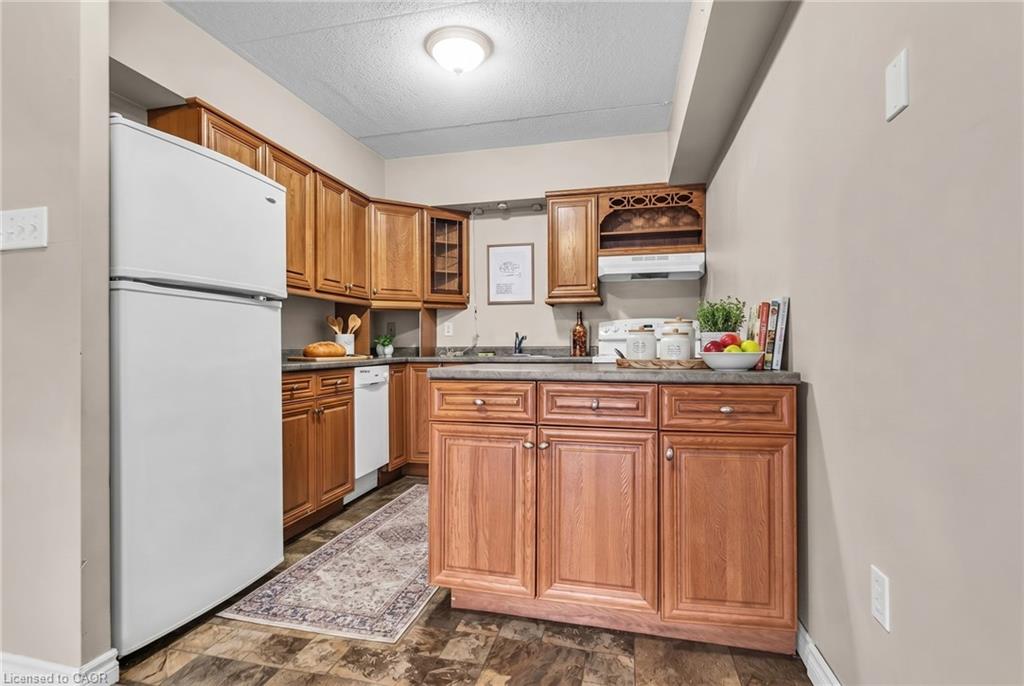 302-163 Ferguson Drive Property Photo 12