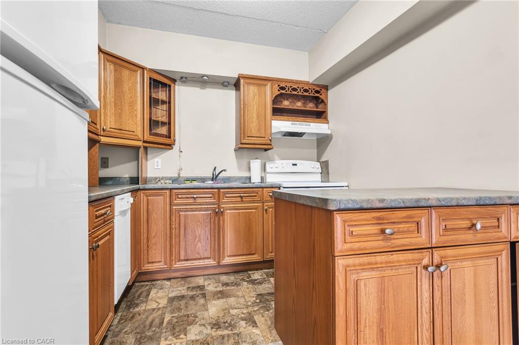 302-163 Ferguson Drive Property Photo 14