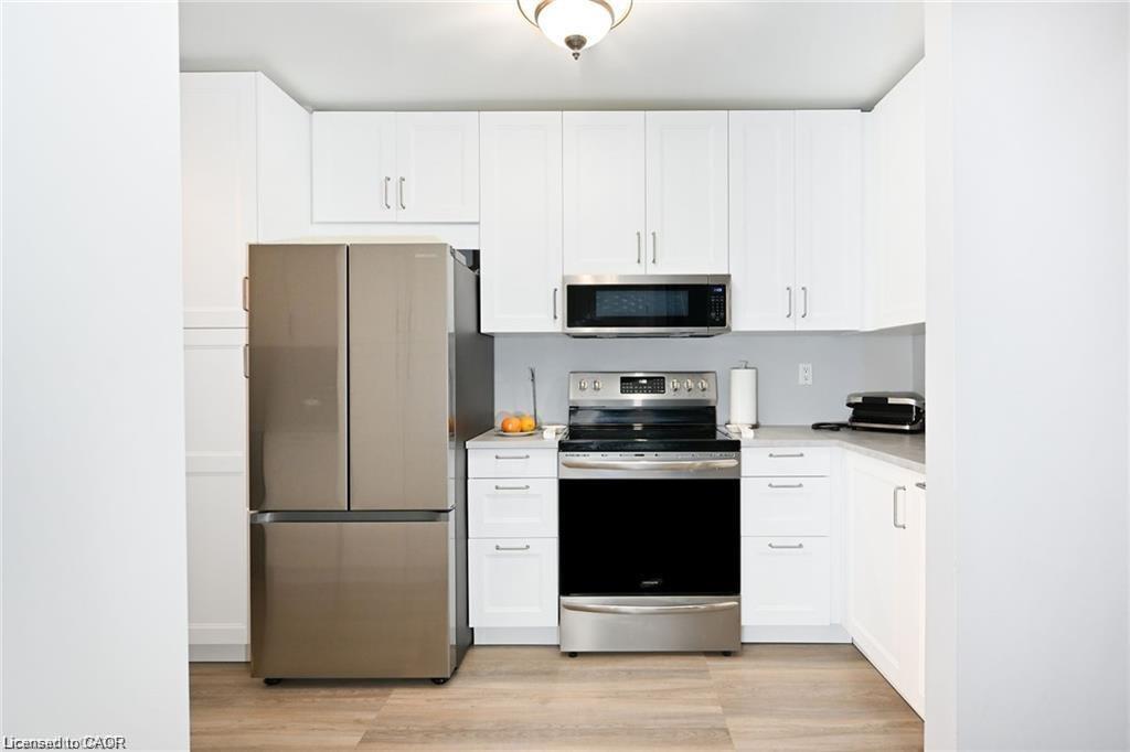 8 Buss Court Property Photo 4
