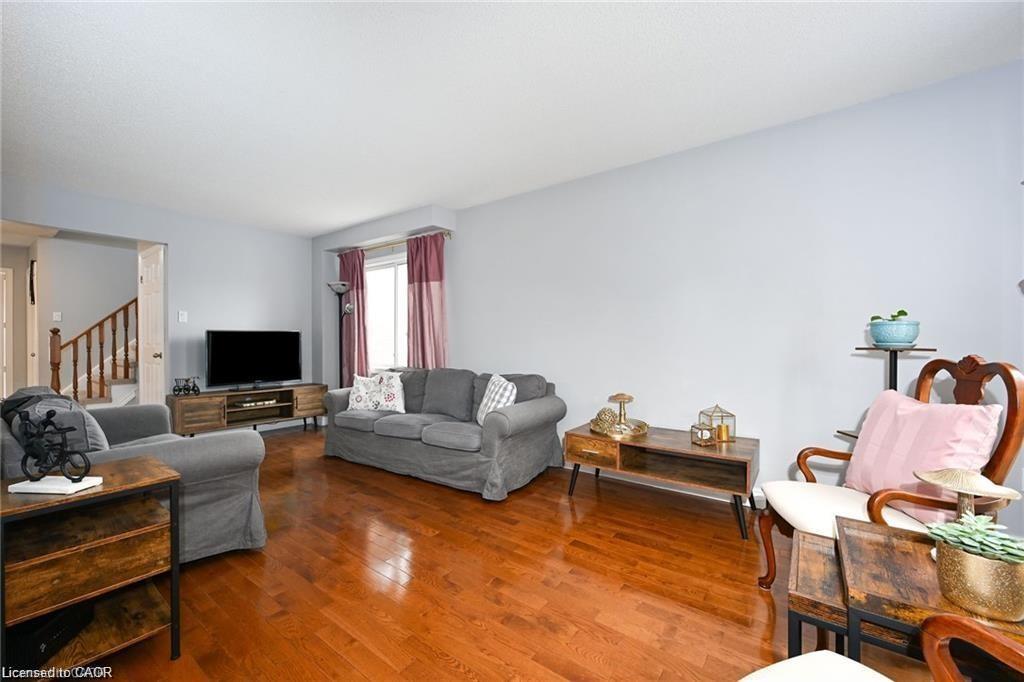 8 Buss Court Property Photo 12