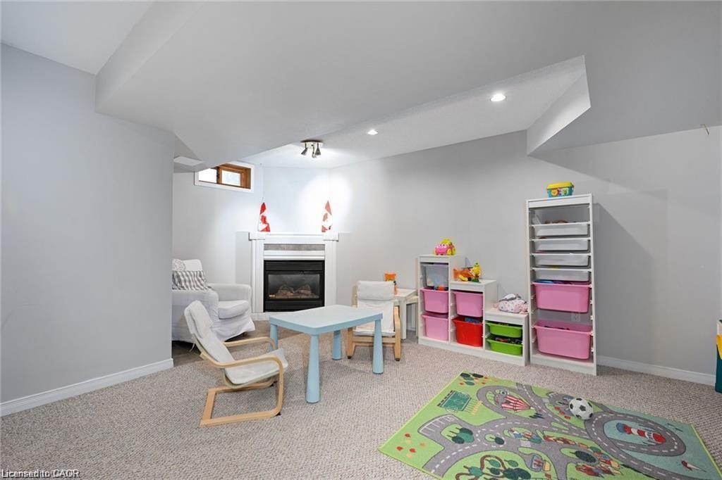 8 Buss Court Property Photo 24