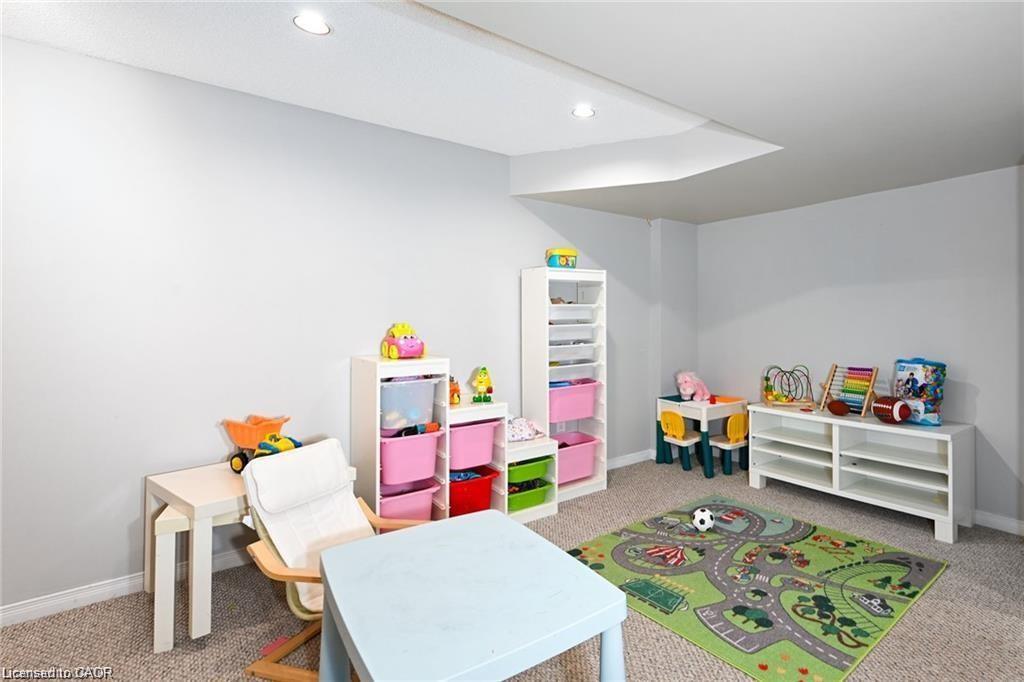 8 Buss Court Property Photo 25