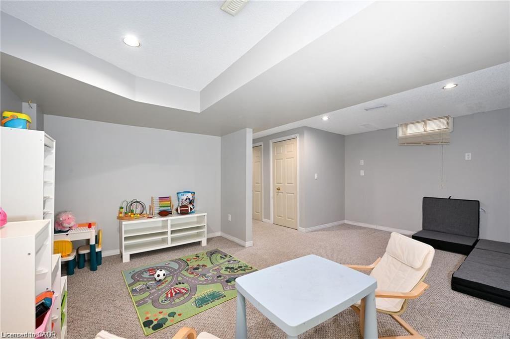 8 Buss Court Property Photo 26