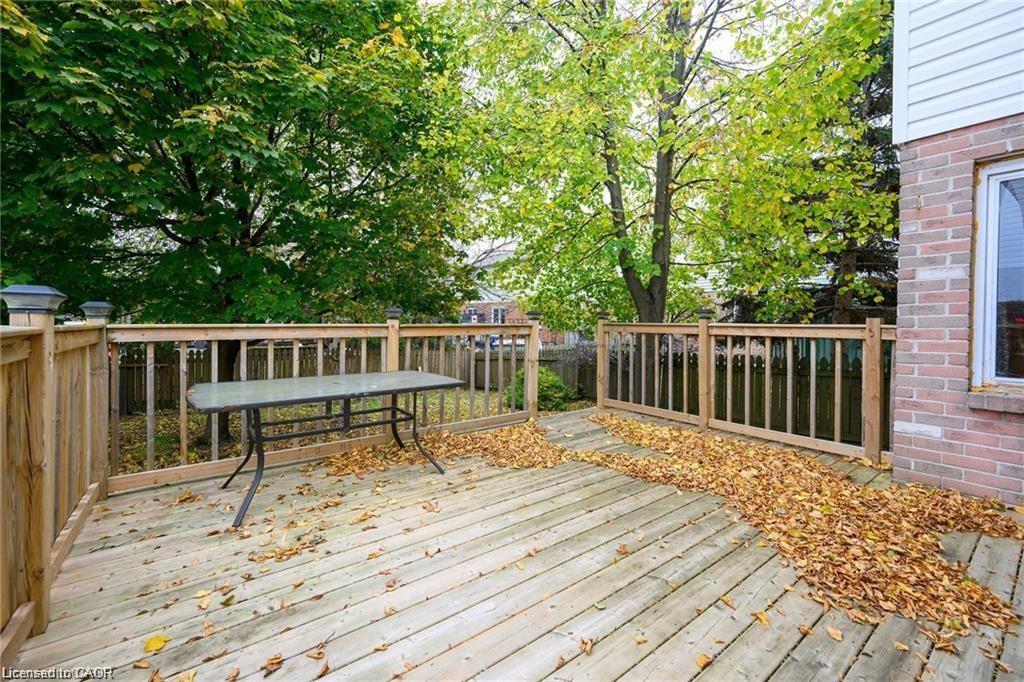 8 Buss Court Property Photo 37