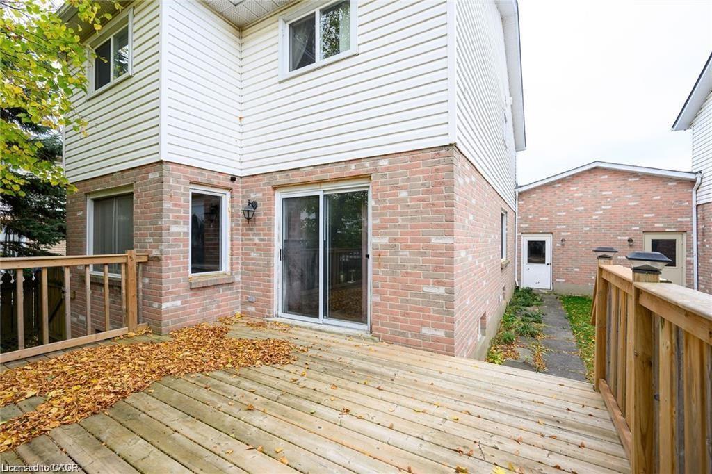 8 Buss Court Property Photo 38