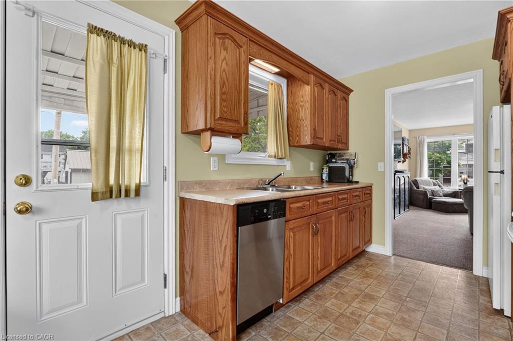 217 Pine Street Property Photo 14