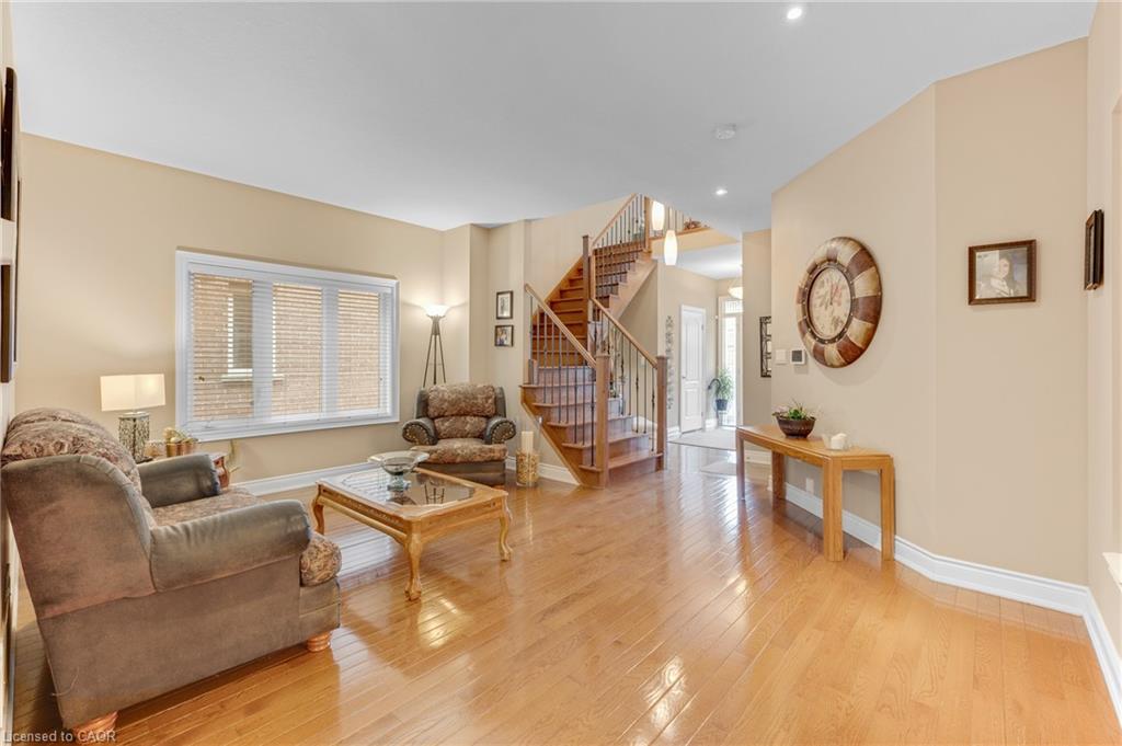 365 Valridge Drive Property Photo 9