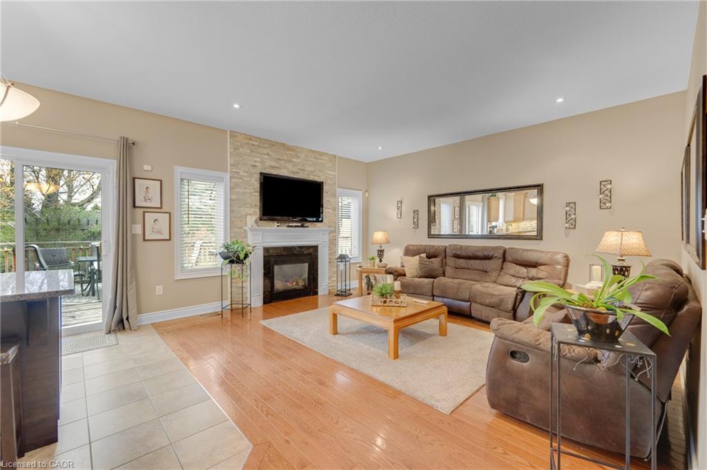 365 Valridge Drive Property Photo 17