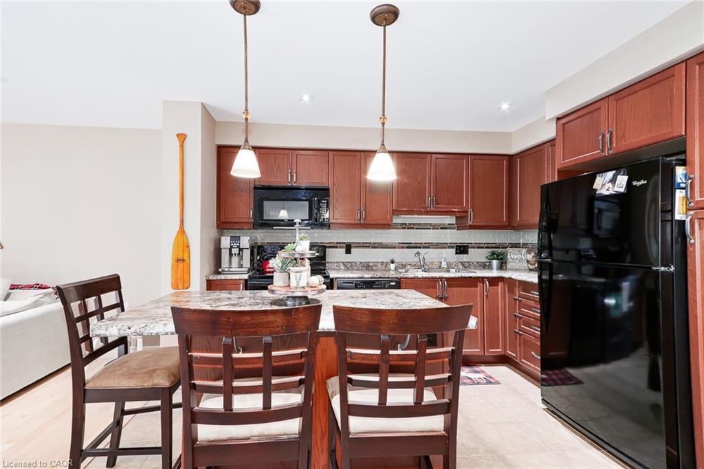72 Silver Glen Boulevard Property Photo 7