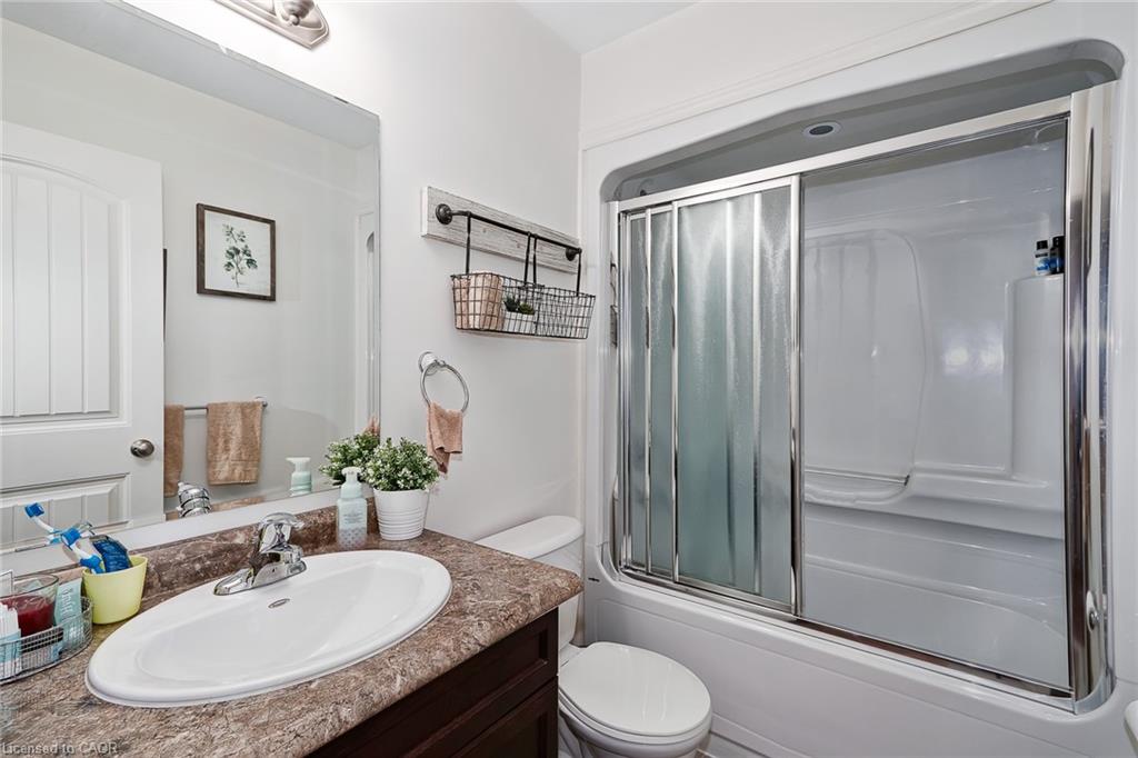 72 Silver Glen Boulevard Property Photo 16