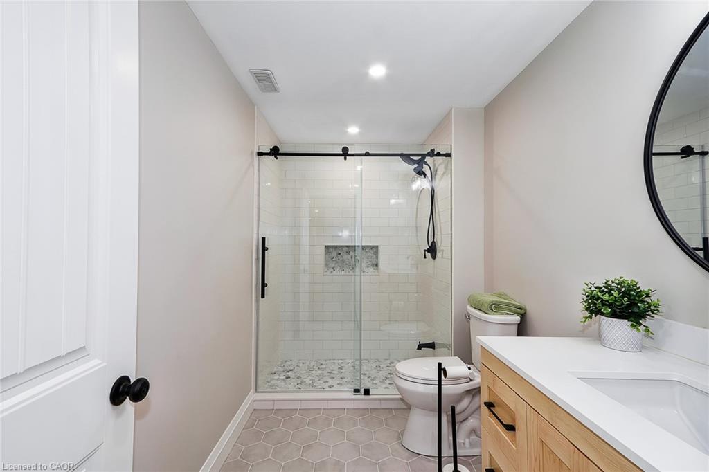 72 Silver Glen Boulevard Property Photo 27