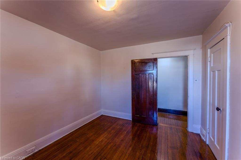2-1369 Main Street E Property Photo 10