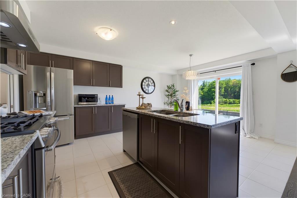 47 Newcastle Court Property Photo 7