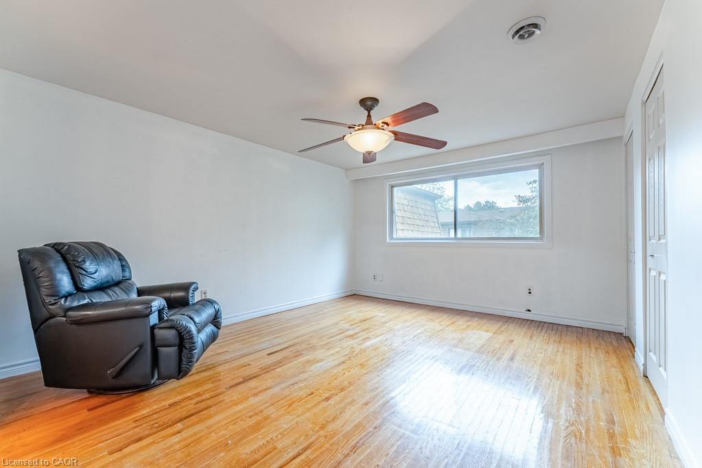 4-4042 Longmoor Drive Property Photo 19