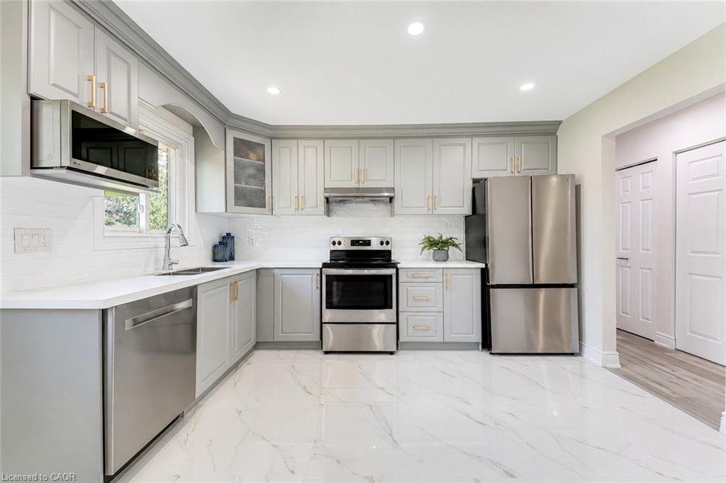 160 Gray Street Property Photo 11