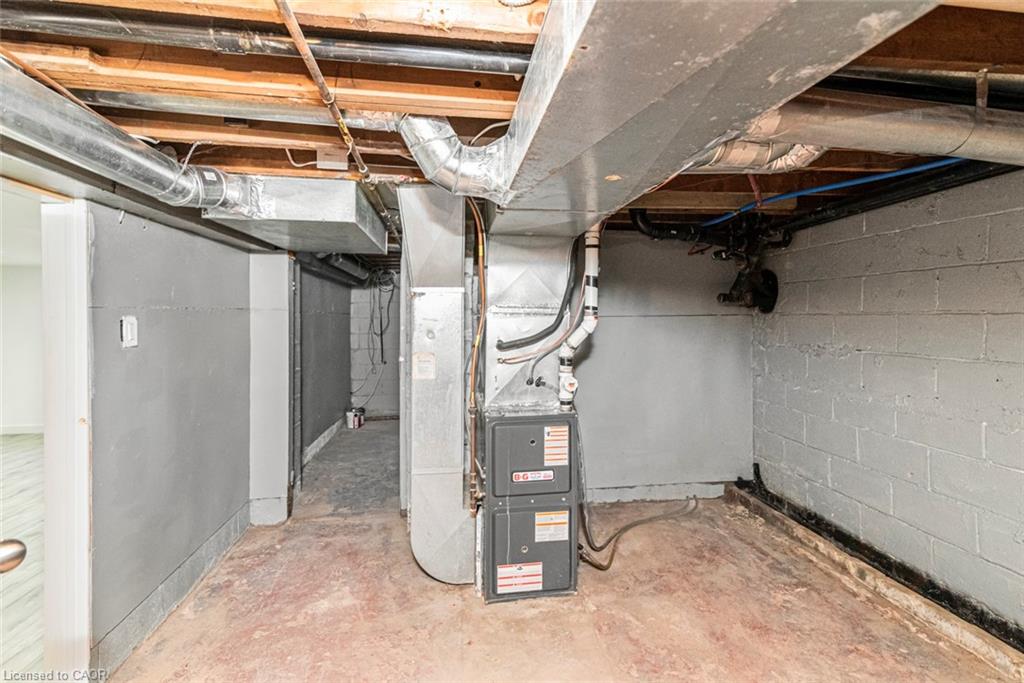 100 Green Mountain Road E Property Photo 23