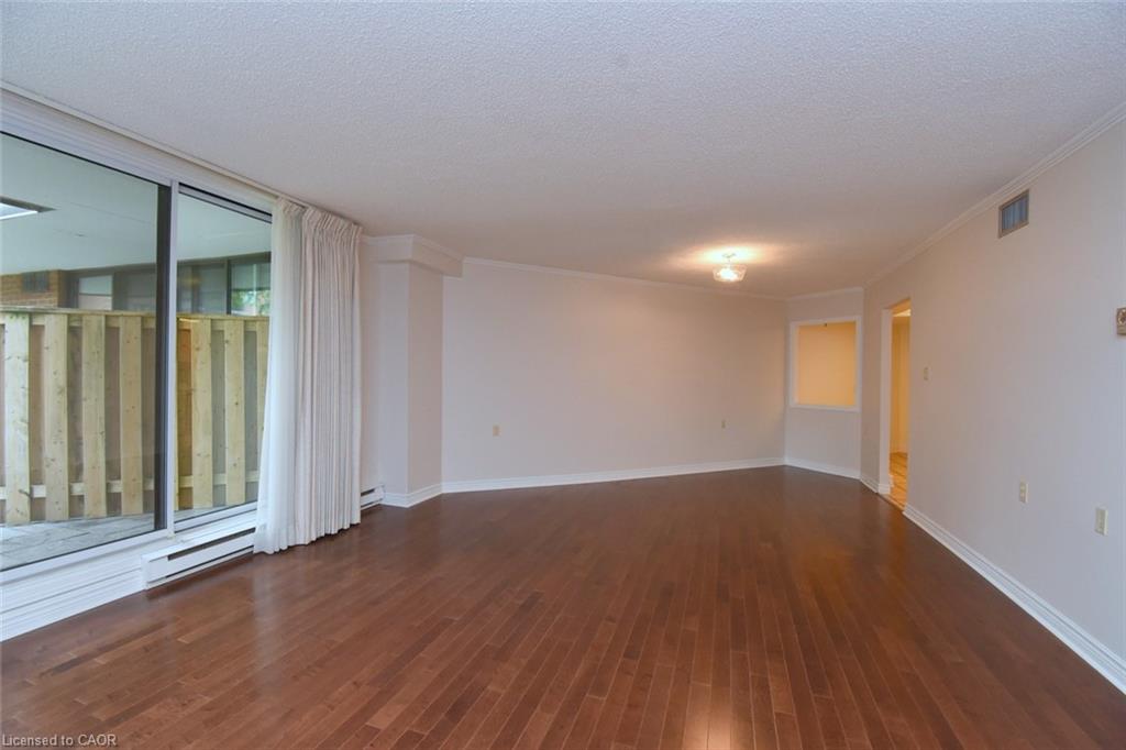 103-150 Wilson Street W Property Photo 10