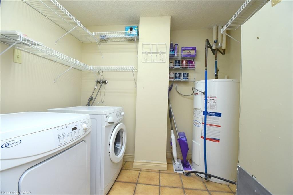 103-150 Wilson Street W Property Photo 27