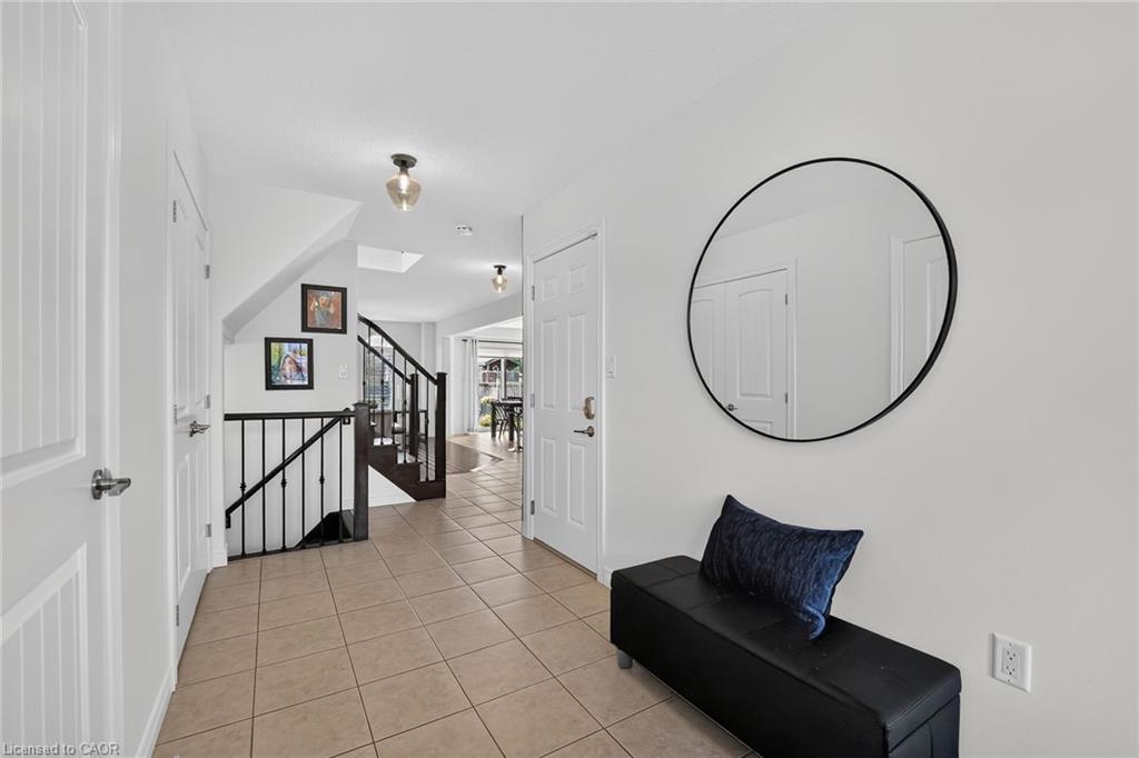 387 Murray Street Property Photo 6
