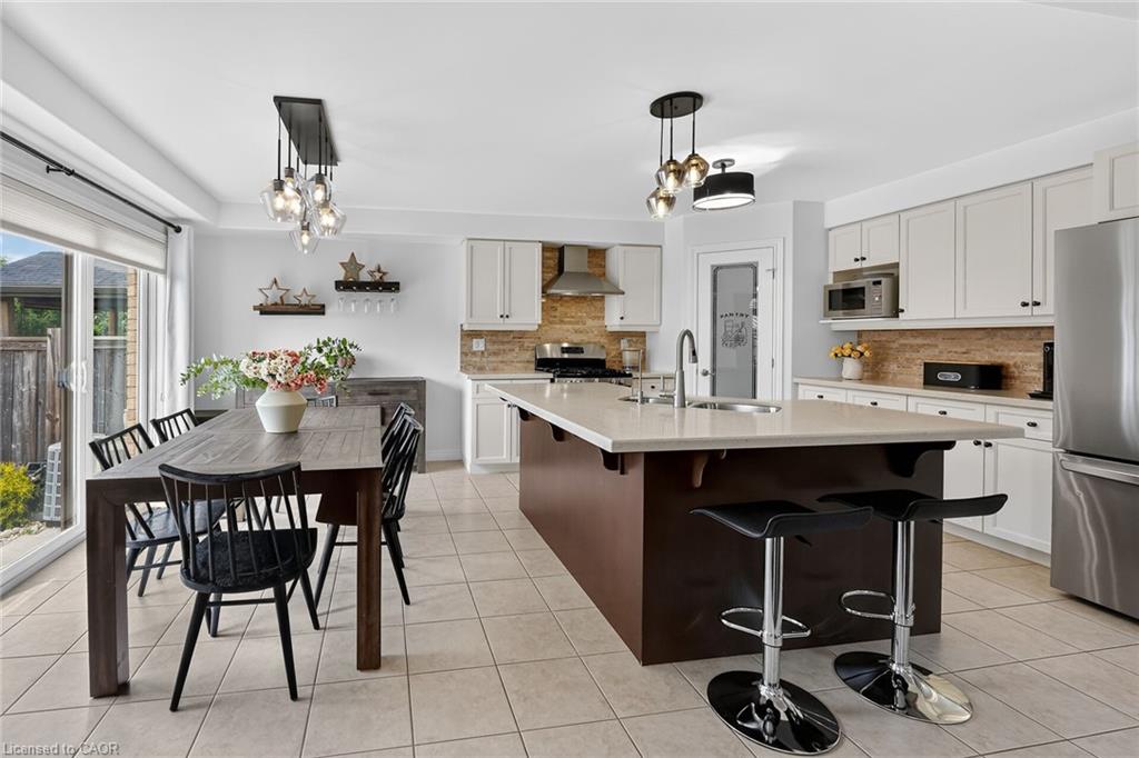387 Murray Street Property Photo 9