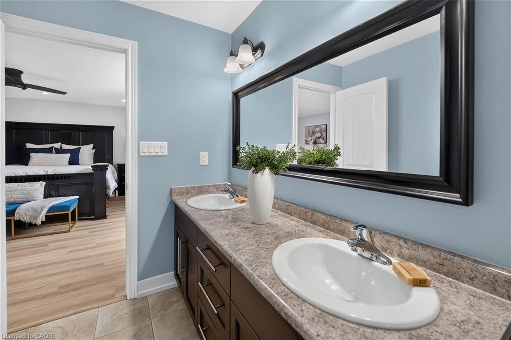 387 Murray Street Property Photo 24