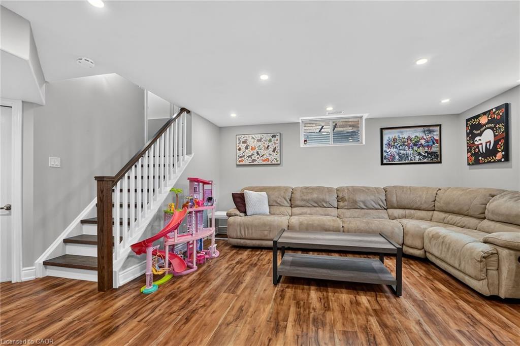 387 Murray Street Property Photo 33