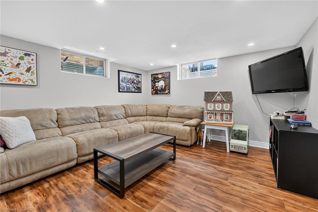 387 Murray Street Property Photo 34