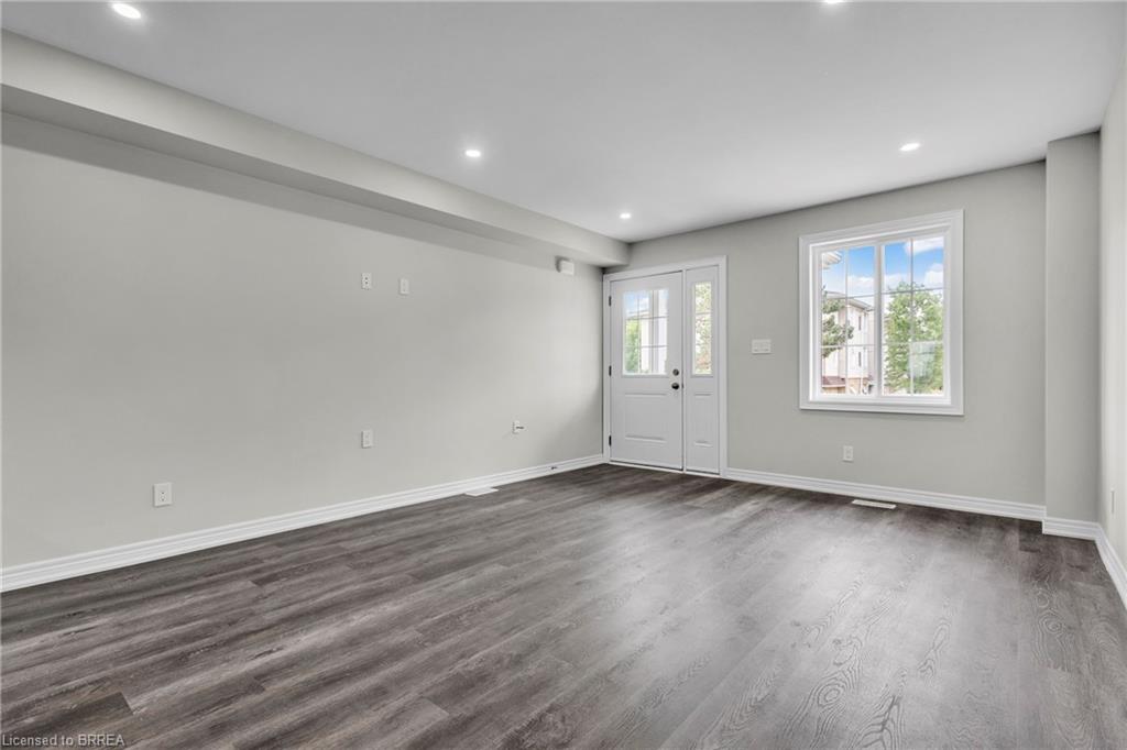 161 Grove Street Property Photo 4