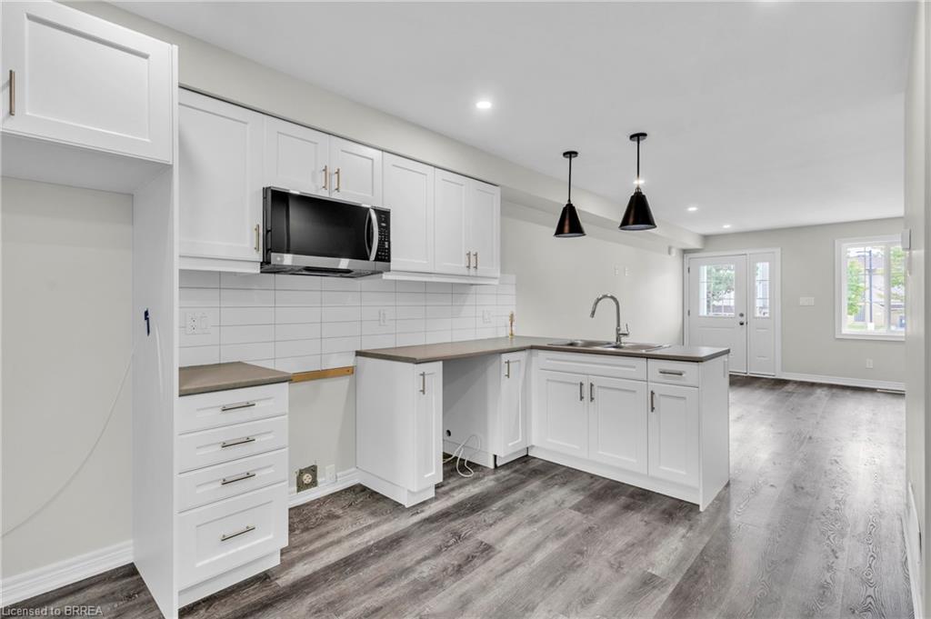 161 Grove Street Property Photo 8