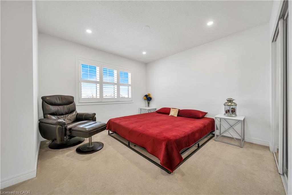19 Findlay Way Property Photo 28
