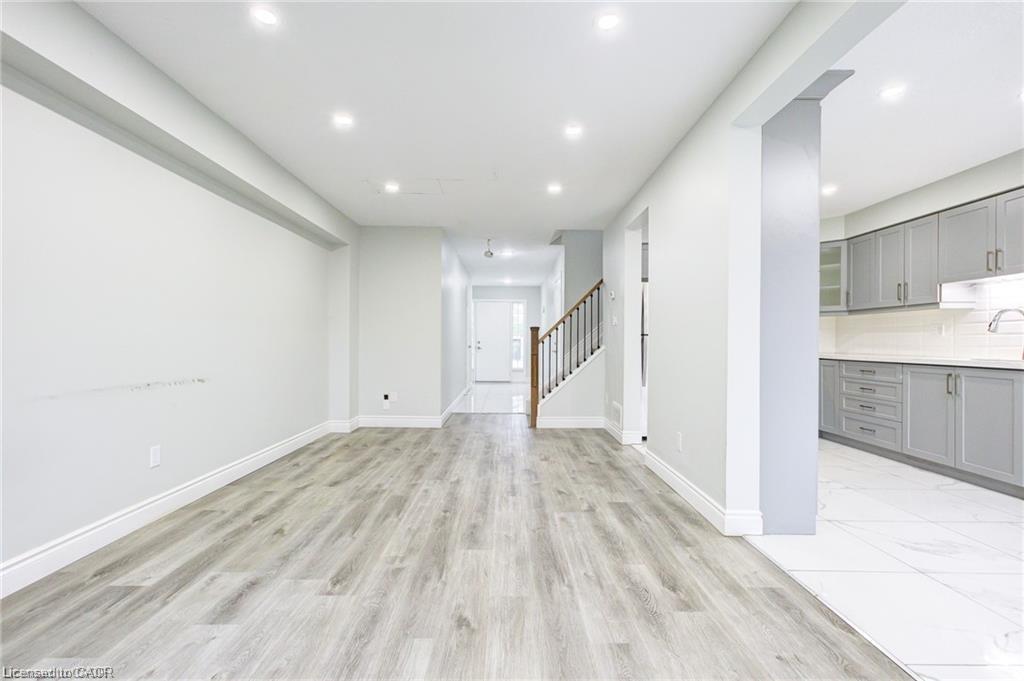 110 Commonwealth Street Property Photo 8