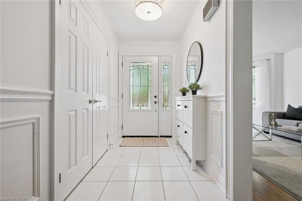 3092 Shannon Crescent Property Photo 3