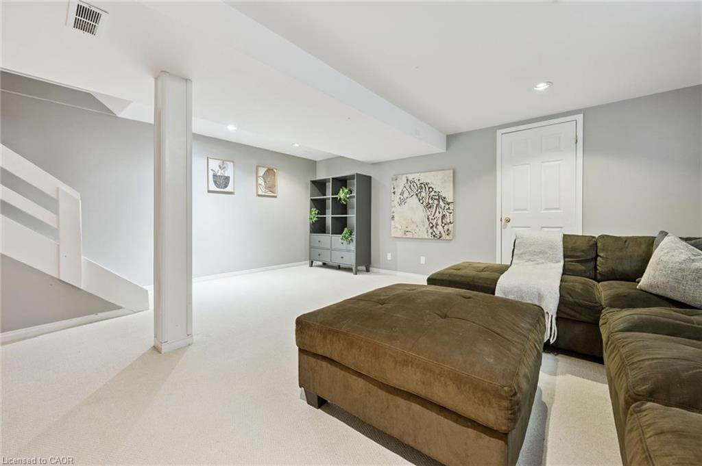 3092 Shannon Crescent Property Photo 33