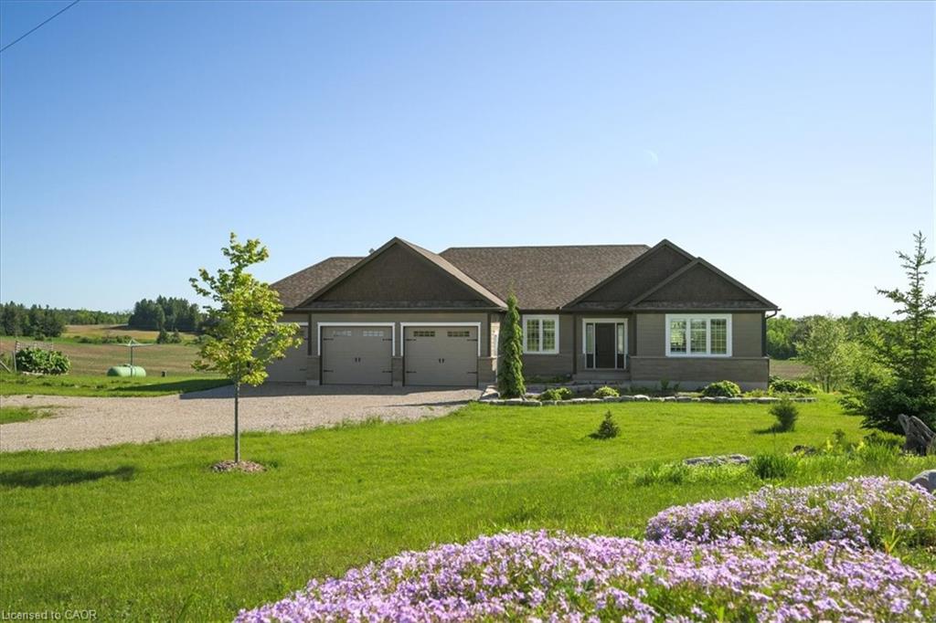 434555 4th Line Property Photo 2