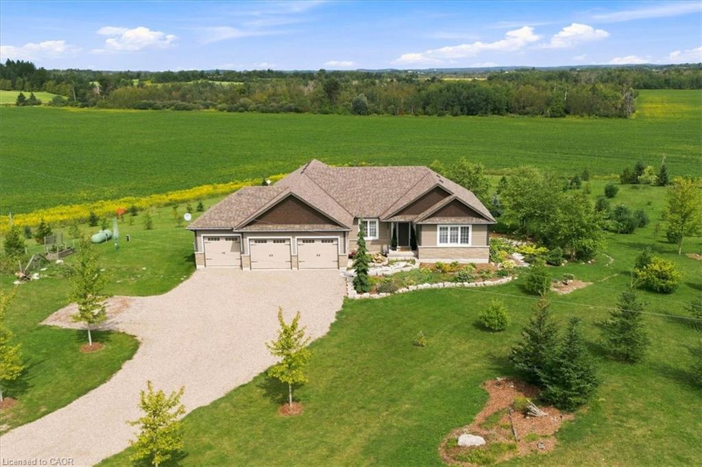 434555 4th Line Property Photo 2