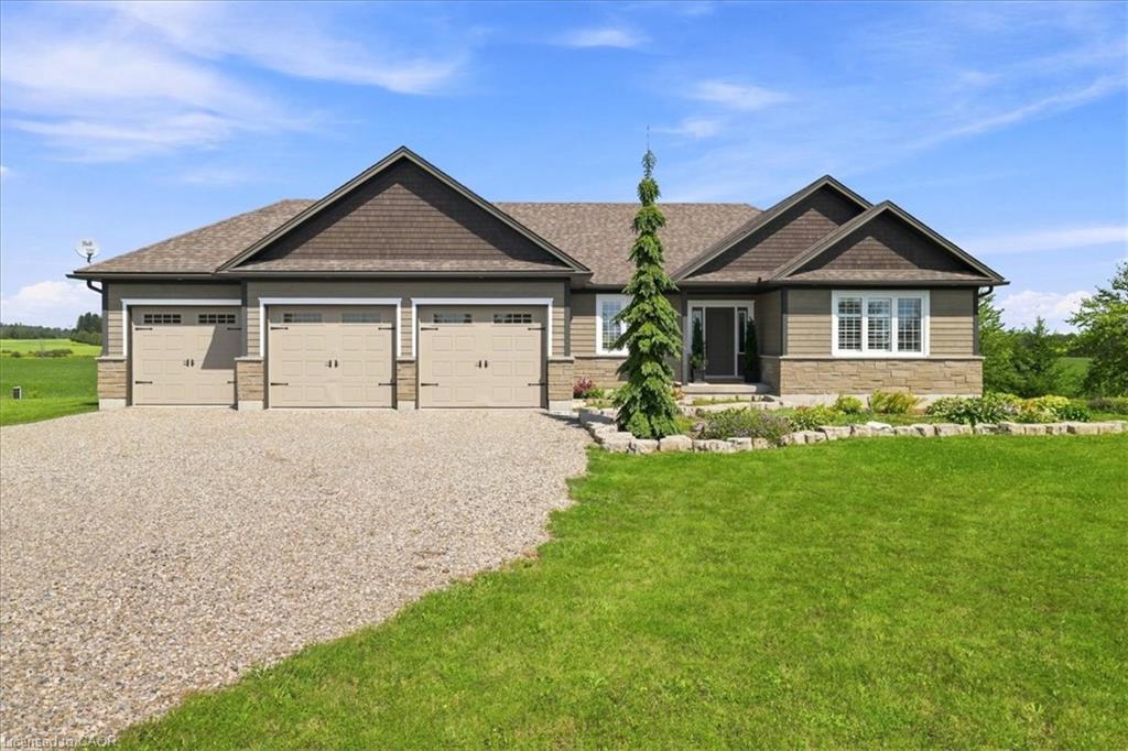 434555 4th Line Property Photo 3