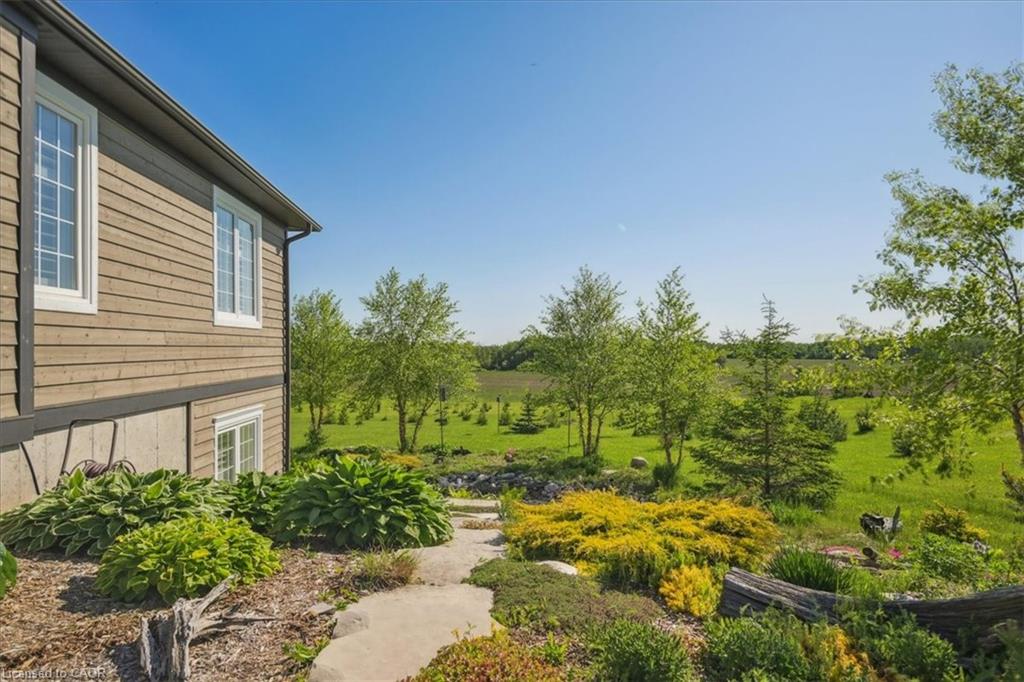 434555 4th Line Property Photo 4