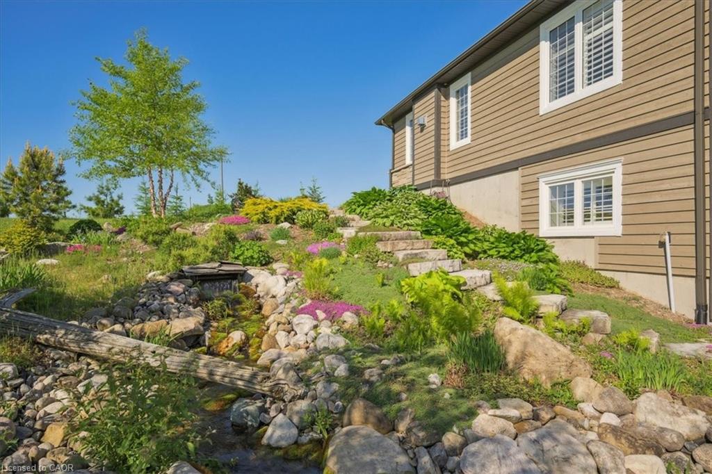 434555 4th Line Property Photo 5