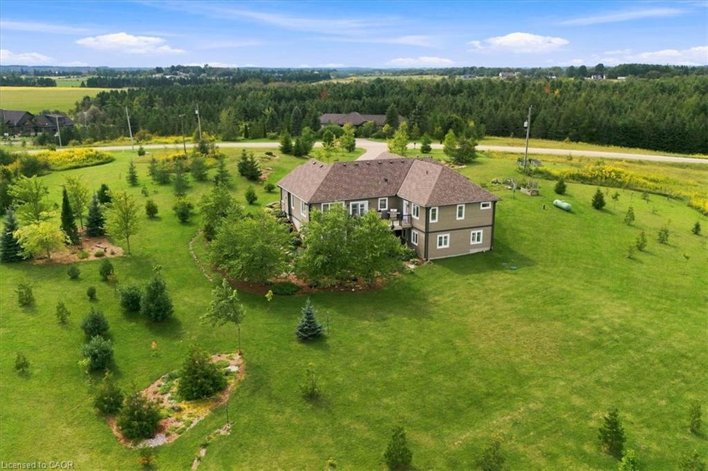 434555 4th Line Property Photo 11