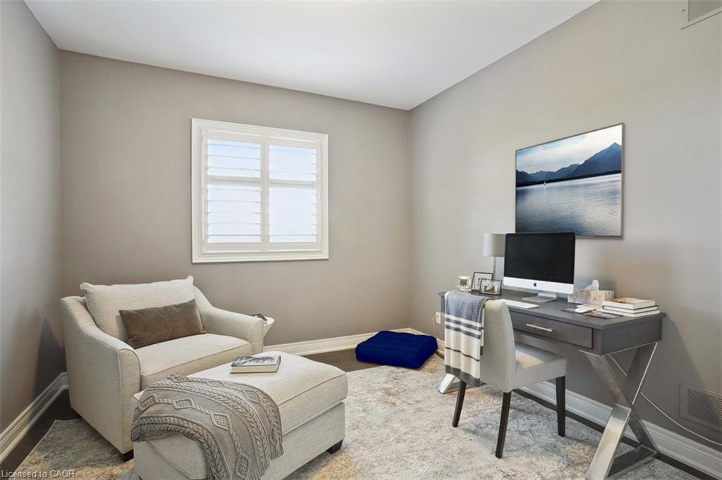 434555 4th Line Property Photo 35